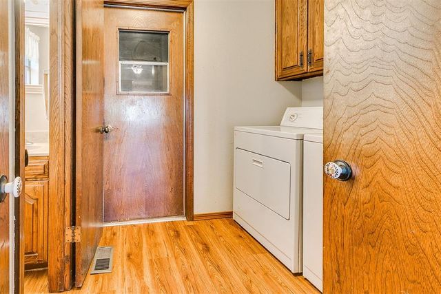 3609 Sunvalley Drive, Midwest City, OK 73110