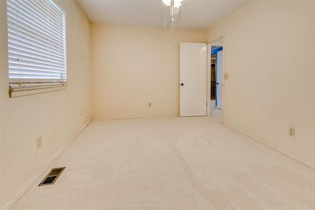 3609 Sunvalley Drive, Midwest City, OK 73110