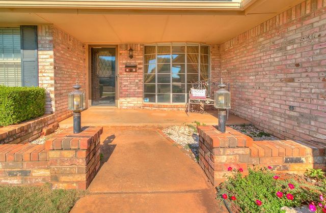 3609 Sunvalley Drive, Midwest City, OK 73110