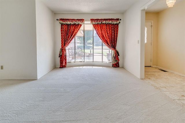 3609 Sunvalley Drive, Midwest City, OK 73110