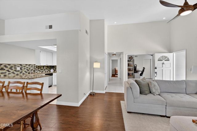 425 Jeremiah Drive A, Simi Valley, CA 93065
