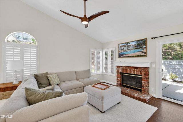 425 Jeremiah Drive A, Simi Valley, CA 93065