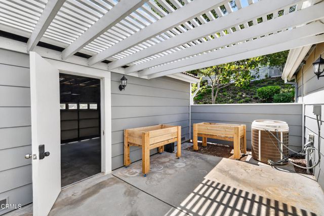 425 Jeremiah Drive A, Simi Valley, CA 93065