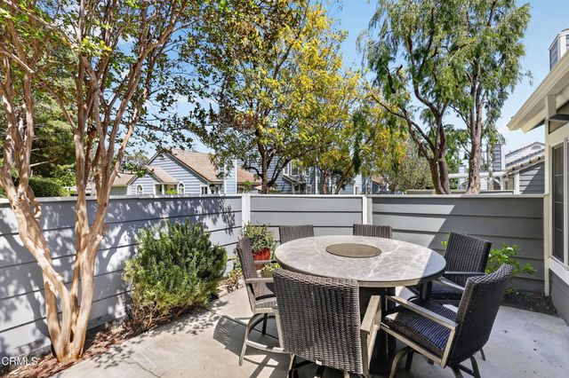 425 Jeremiah Drive A, Simi Valley, CA 93065