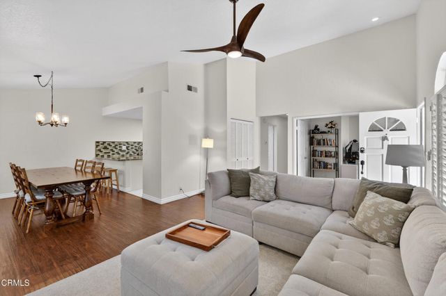 425 Jeremiah Drive A, Simi Valley, CA 93065