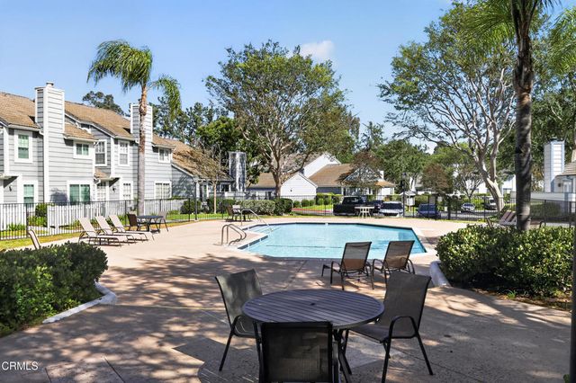 425 Jeremiah Drive A, Simi Valley, CA 93065