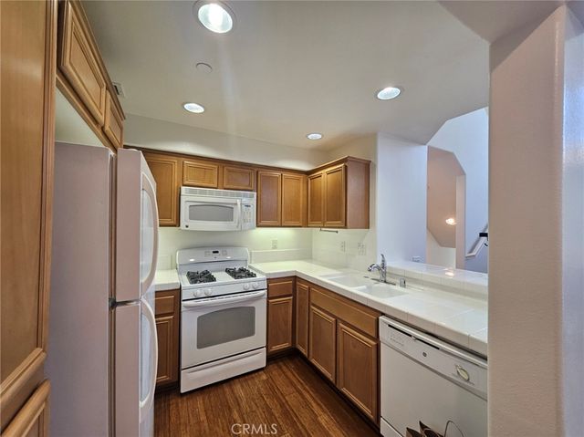 3944 Polk F, Riverside, CA 92505