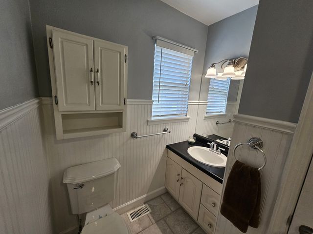 14927 E Clearview Road, Mt Vernon, IL 62864