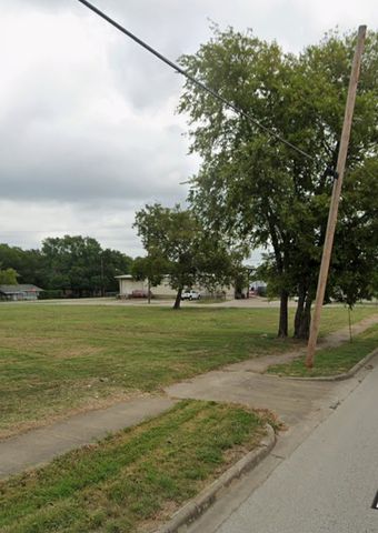 501 E Mulberry Street, Kaufman, TX 75142