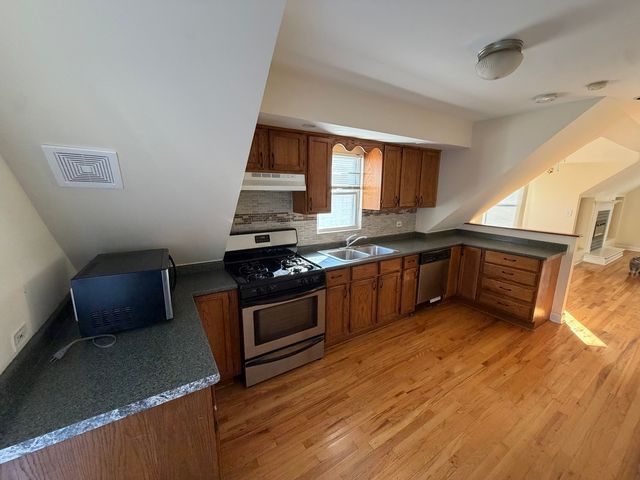 3755 N Christiana Avenue 2, Chicago, IL 60618