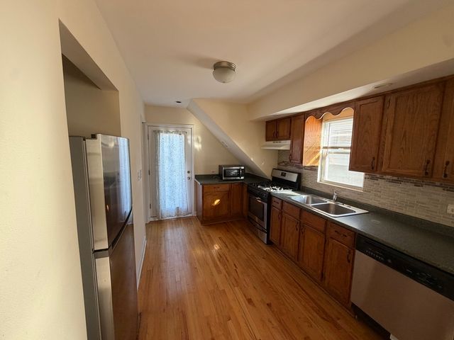 3755 N Christiana Avenue 2, Chicago, IL 60618