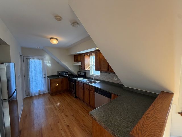 3755 N Christiana Avenue 2, Chicago, IL 60618