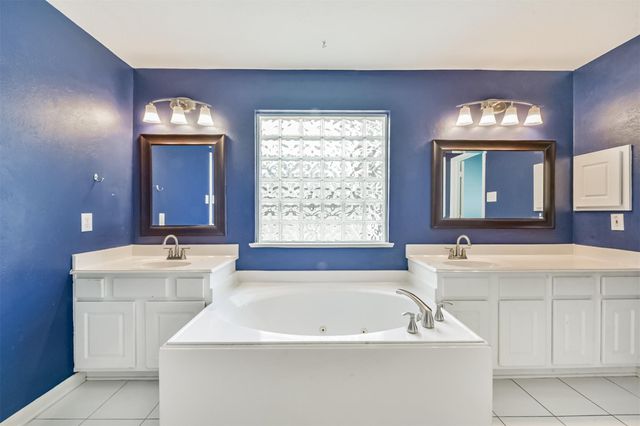 13203 Yaupon Holly Lane, Houston, TX 77044