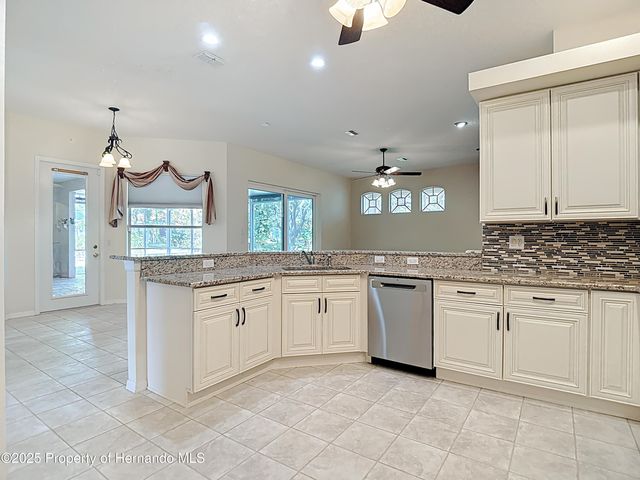 10296 Palmgren Lane, Spring Hill, FL 34608