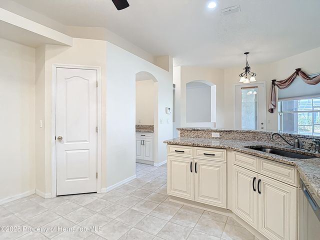 10296 Palmgren Lane, Spring Hill, FL 34608