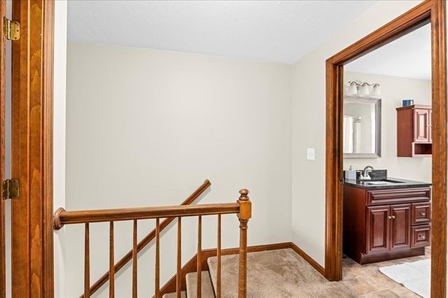 7 Webster St 7, Douglas, MA 01516