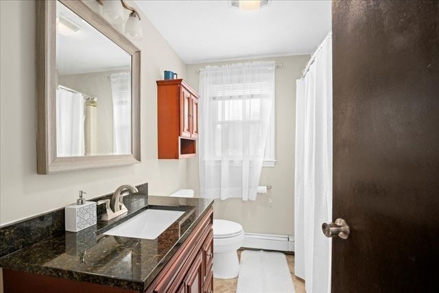 7 Webster St 7, Douglas, MA 01516