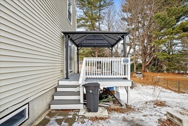 7 Webster St 7, Douglas, MA 01516
