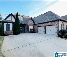 223 KENNISTON DALE, Pelham, AL 35124