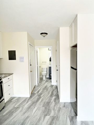 1027 Commonwealth Ave 20, Boston, MA 02215