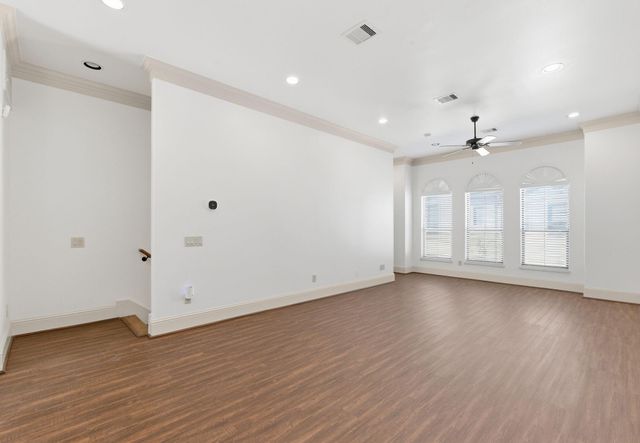 3105 Fairdale Oaks E, Houston, TX 77057