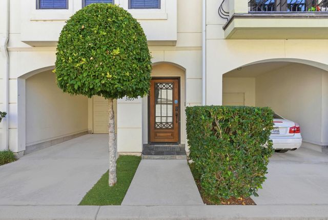 3105 Fairdale Oaks E, Houston, TX 77057