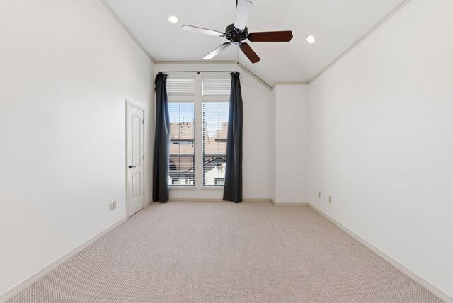 3105 Fairdale Oaks E, Houston, TX 77057