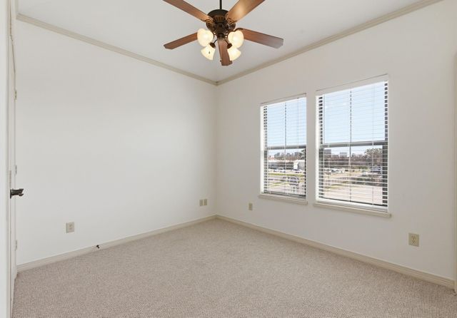 3105 Fairdale Oaks E, Houston, TX 77057