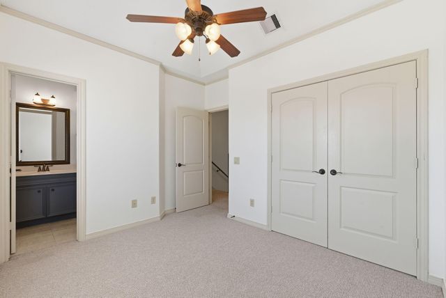 3105 Fairdale Oaks E, Houston, TX 77057