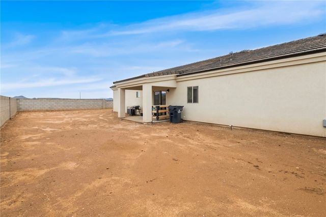 3283 E Farm Crest Avenue, Kingman, AZ 86409