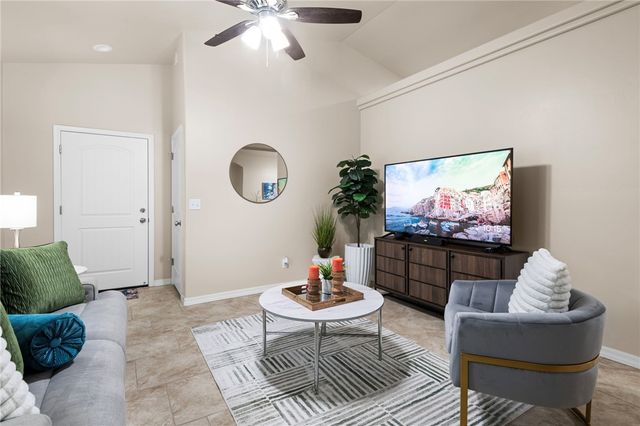 3283 E Farm Crest Avenue, Kingman, AZ 86409