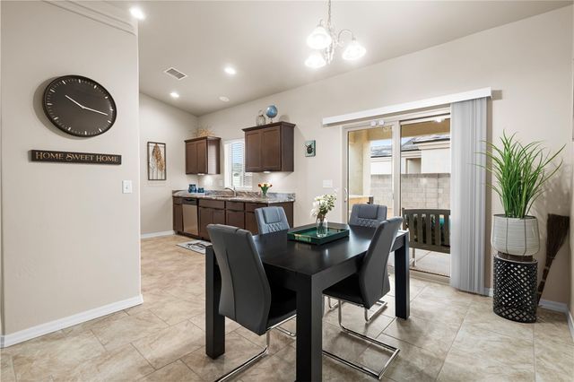 3283 E Farm Crest Avenue, Kingman, AZ 86409