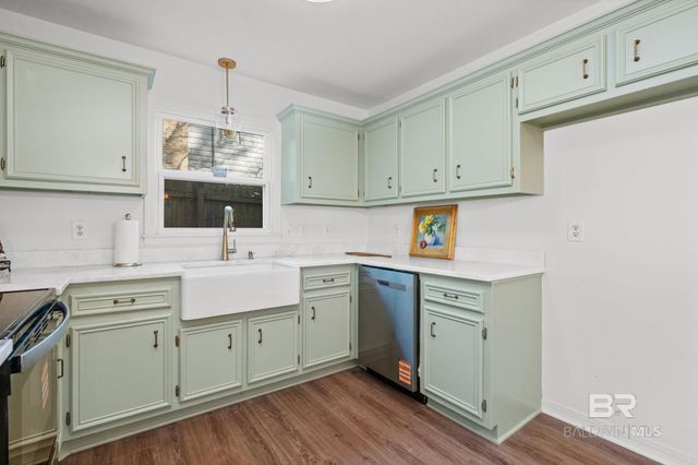 511 N Wacker Lane, Mobile, AL 36608