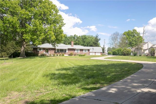 517 S 21 Street, Leavenworth, KS 66048