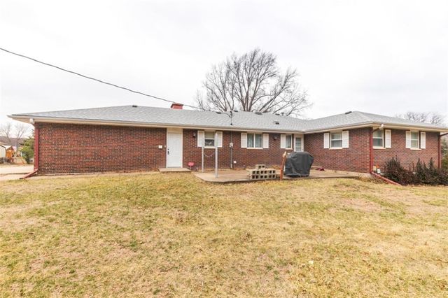 517 S 21 Street, Leavenworth, KS 66048