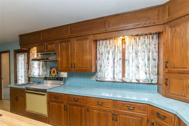 517 S 21 Street, Leavenworth, KS 66048