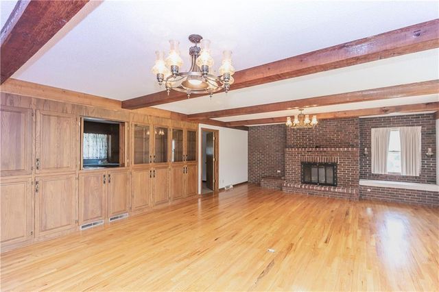 517 S 21 Street, Leavenworth, KS 66048
