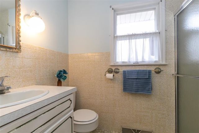 517 S 21 Street, Leavenworth, KS 66048