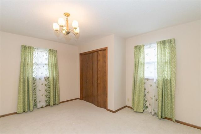 517 S 21 Street, Leavenworth, KS 66048