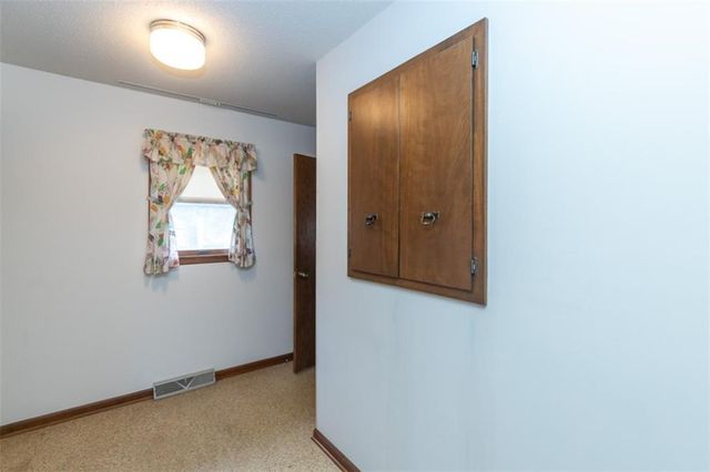 517 S 21 Street, Leavenworth, KS 66048