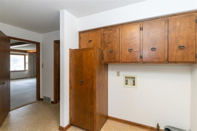 517 S 21 Street, Leavenworth, KS 66048