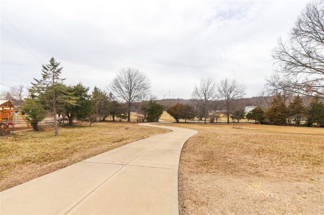 517 S 21 Street, Leavenworth, KS 66048