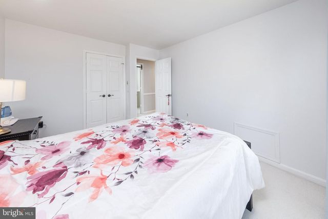 980 OLD HOLLY DR, Great Falls, VA 22066