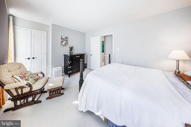 980 OLD HOLLY DR, Great Falls, VA 22066