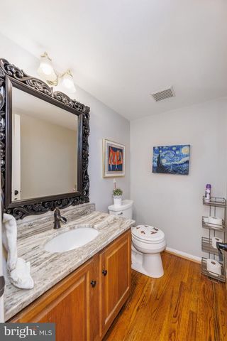 980 OLD HOLLY DR, Great Falls, VA 22066