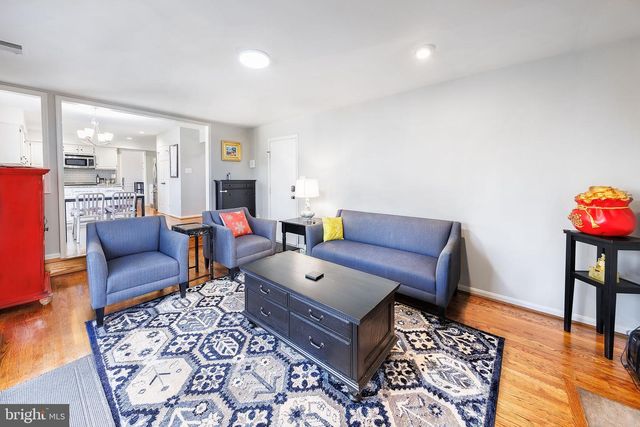 980 OLD HOLLY DR, Great Falls, VA 22066