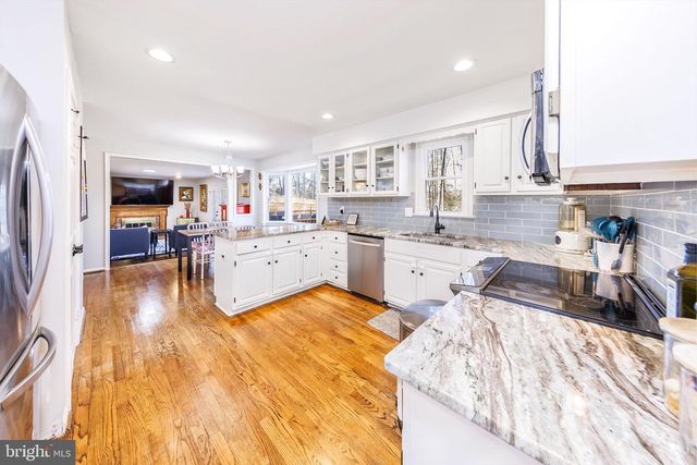 980 OLD HOLLY DR, Great Falls, VA 22066