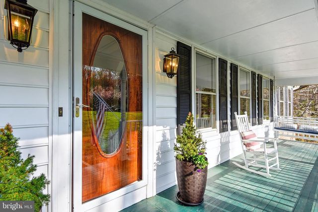 980 OLD HOLLY DR, Great Falls, VA 22066