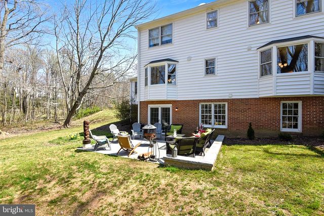 980 OLD HOLLY DR, Great Falls, VA 22066