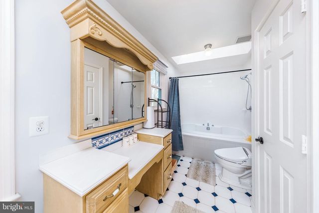 980 OLD HOLLY DR, Great Falls, VA 22066